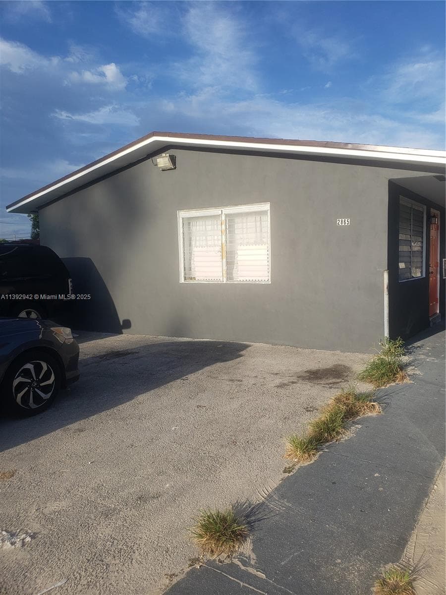 2865 NW 22nd Ave