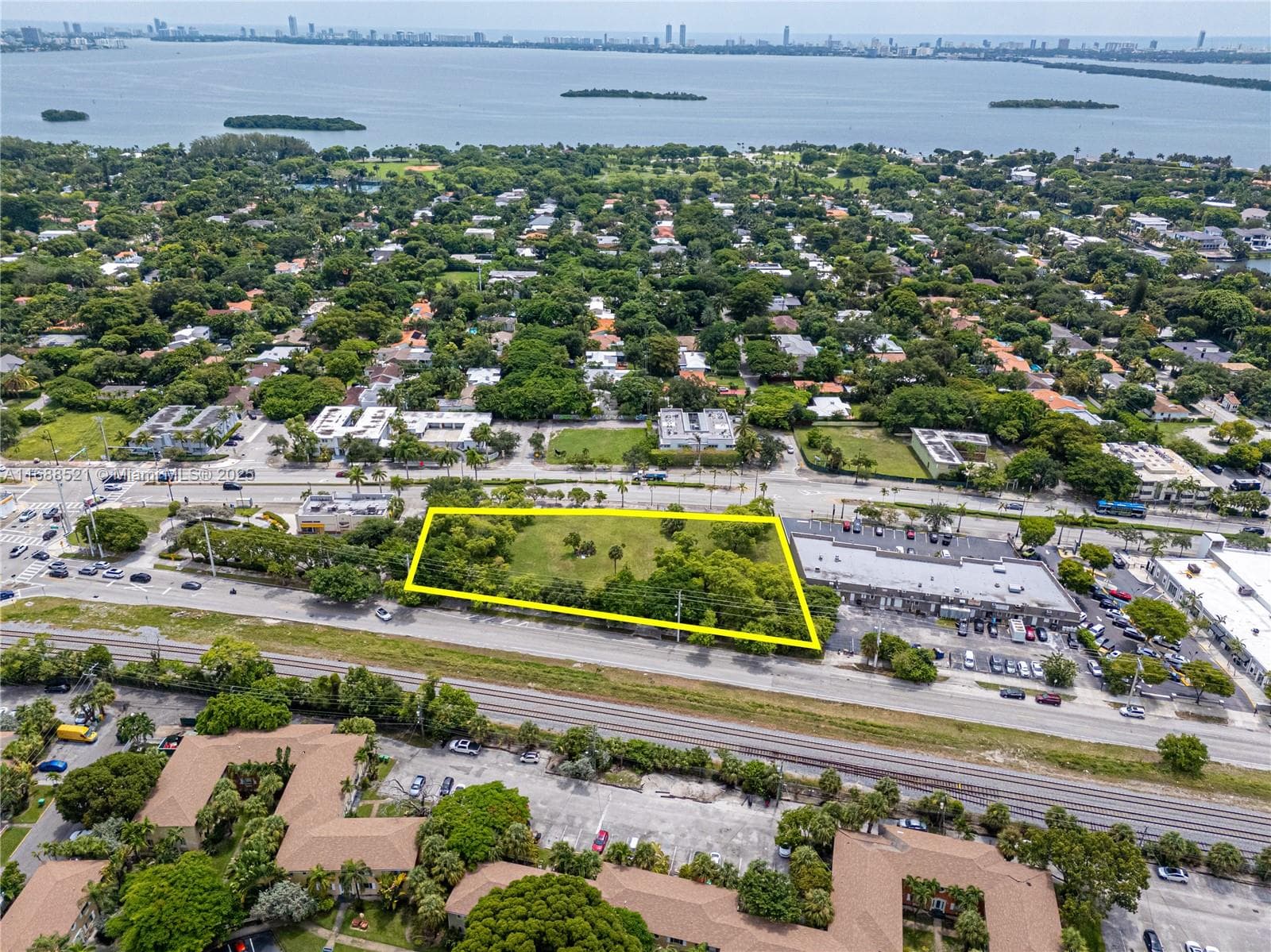 5220 Biscayne