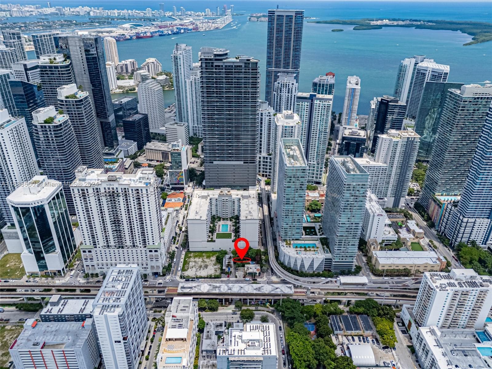 75 SW 11th St