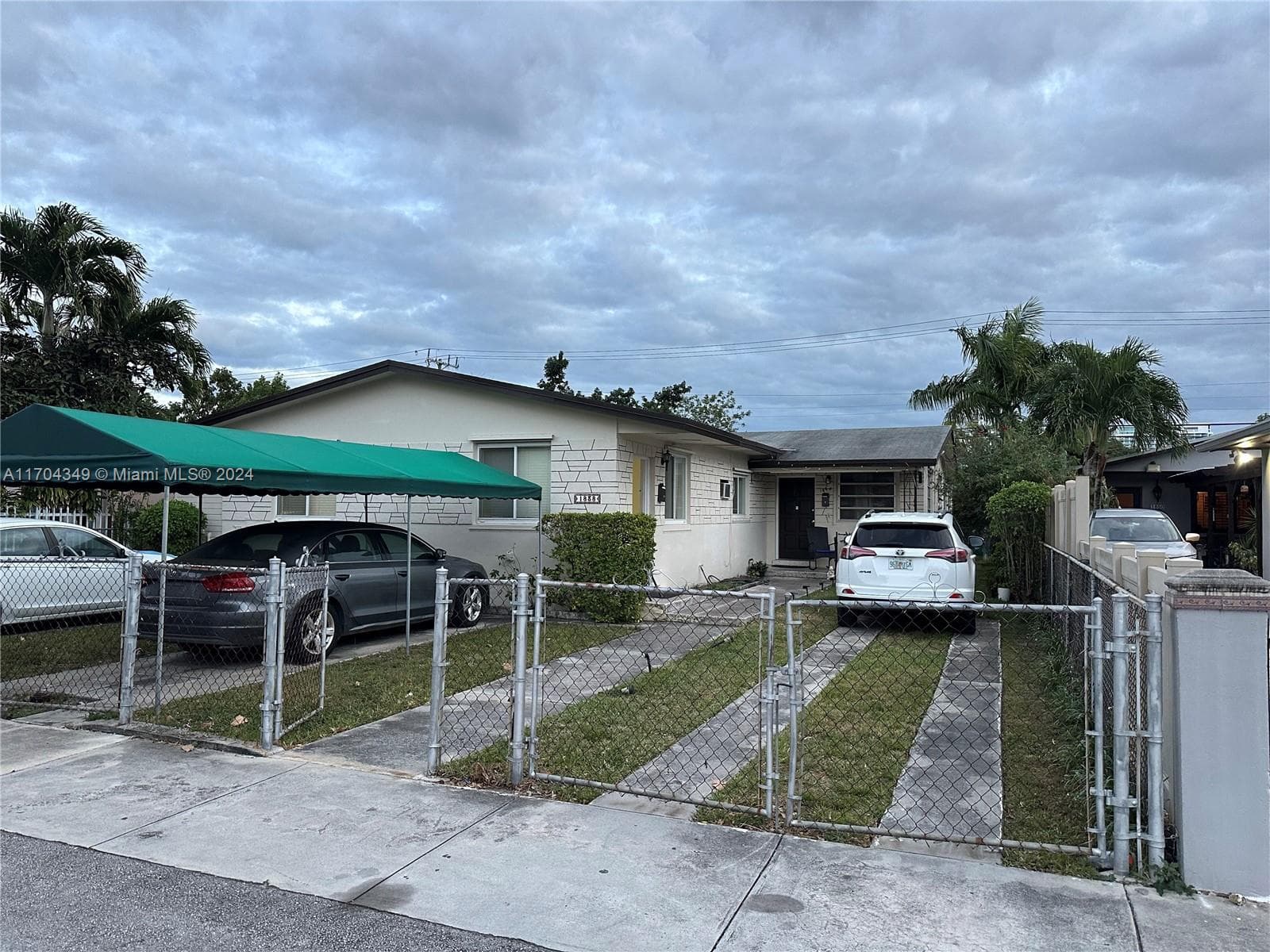 1838 NW 18th St