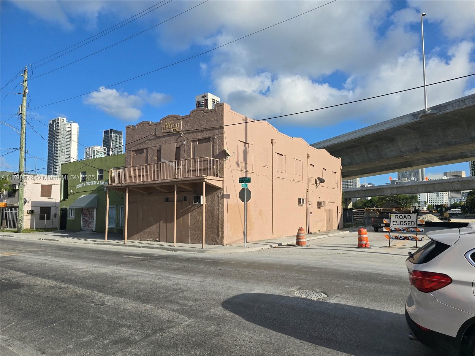 130 NW 14th St
