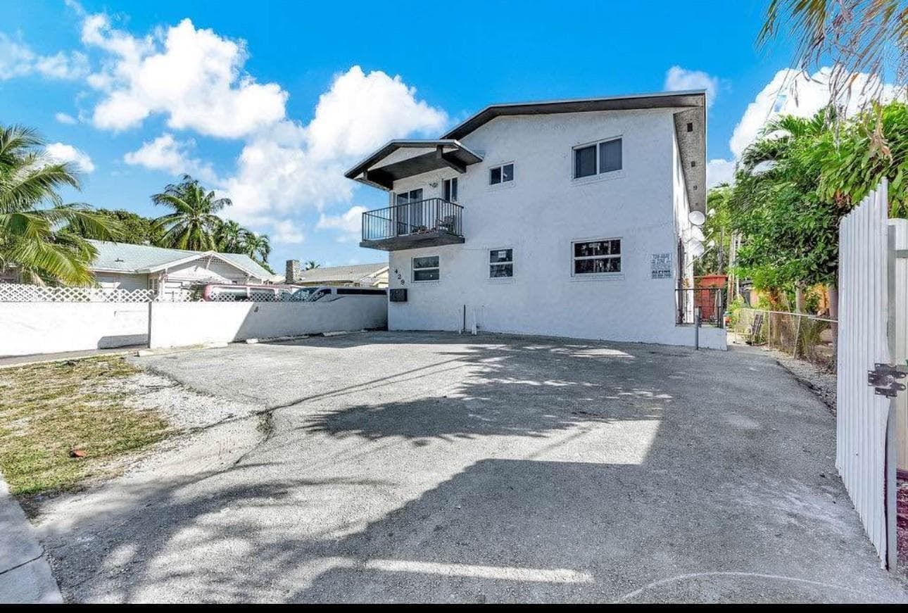 429 NW 10th Avenue