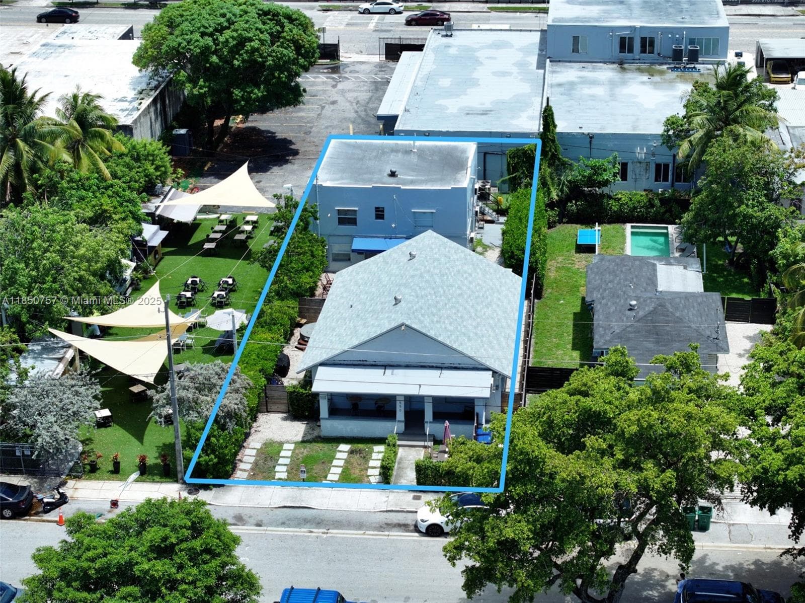 550 30th St