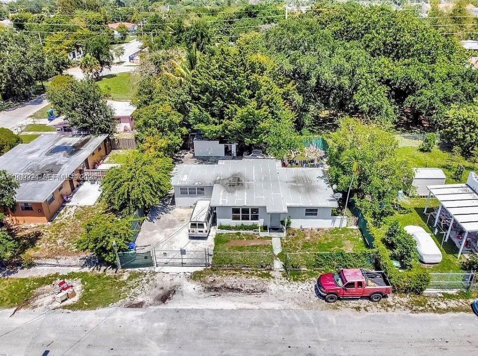 261 NW 73rd Ter