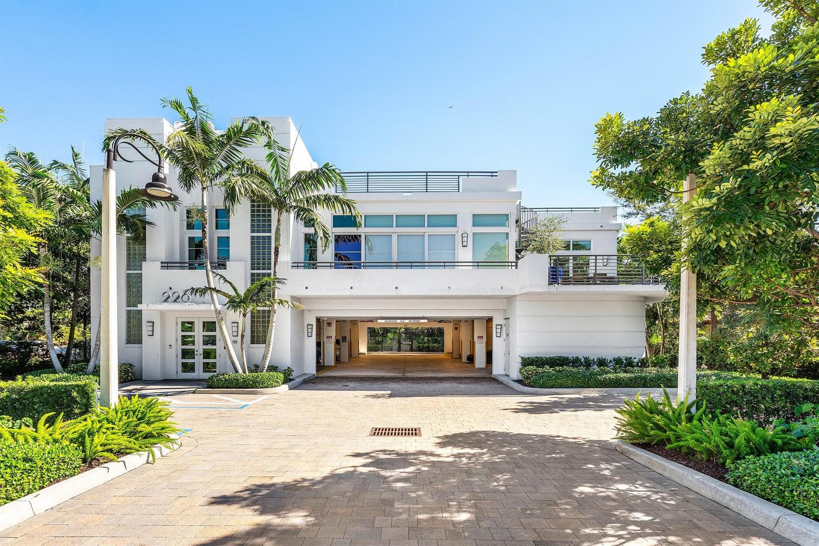 226 Palm Court