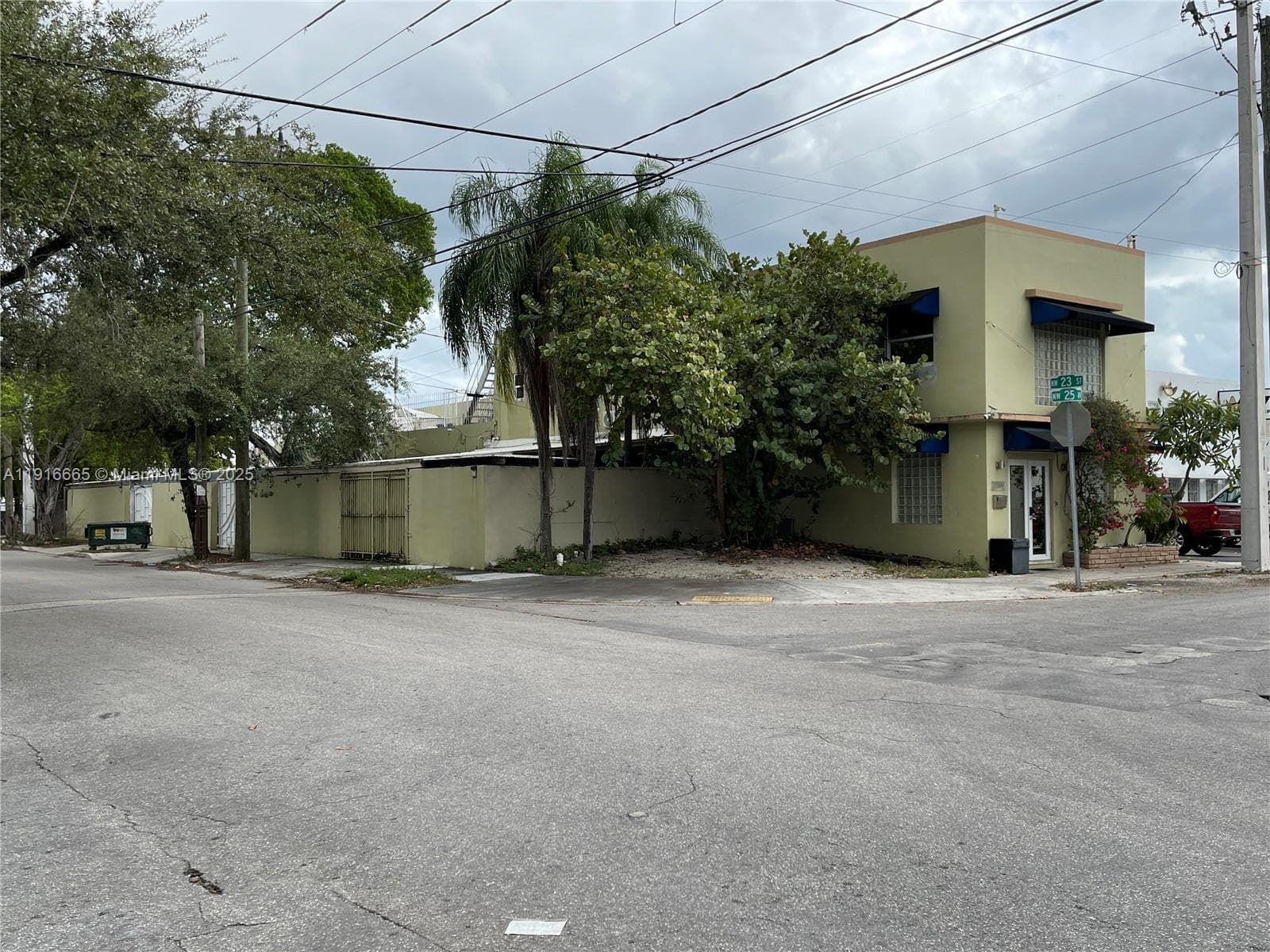 2299 NW 25th Ave