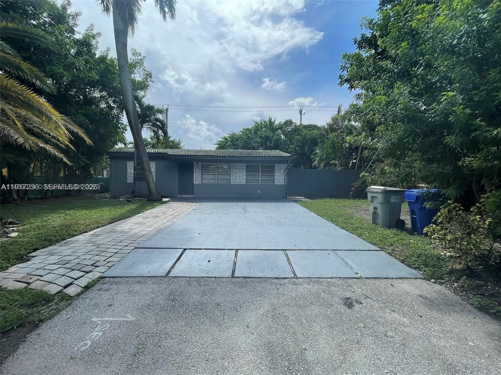 1472 25th Ct