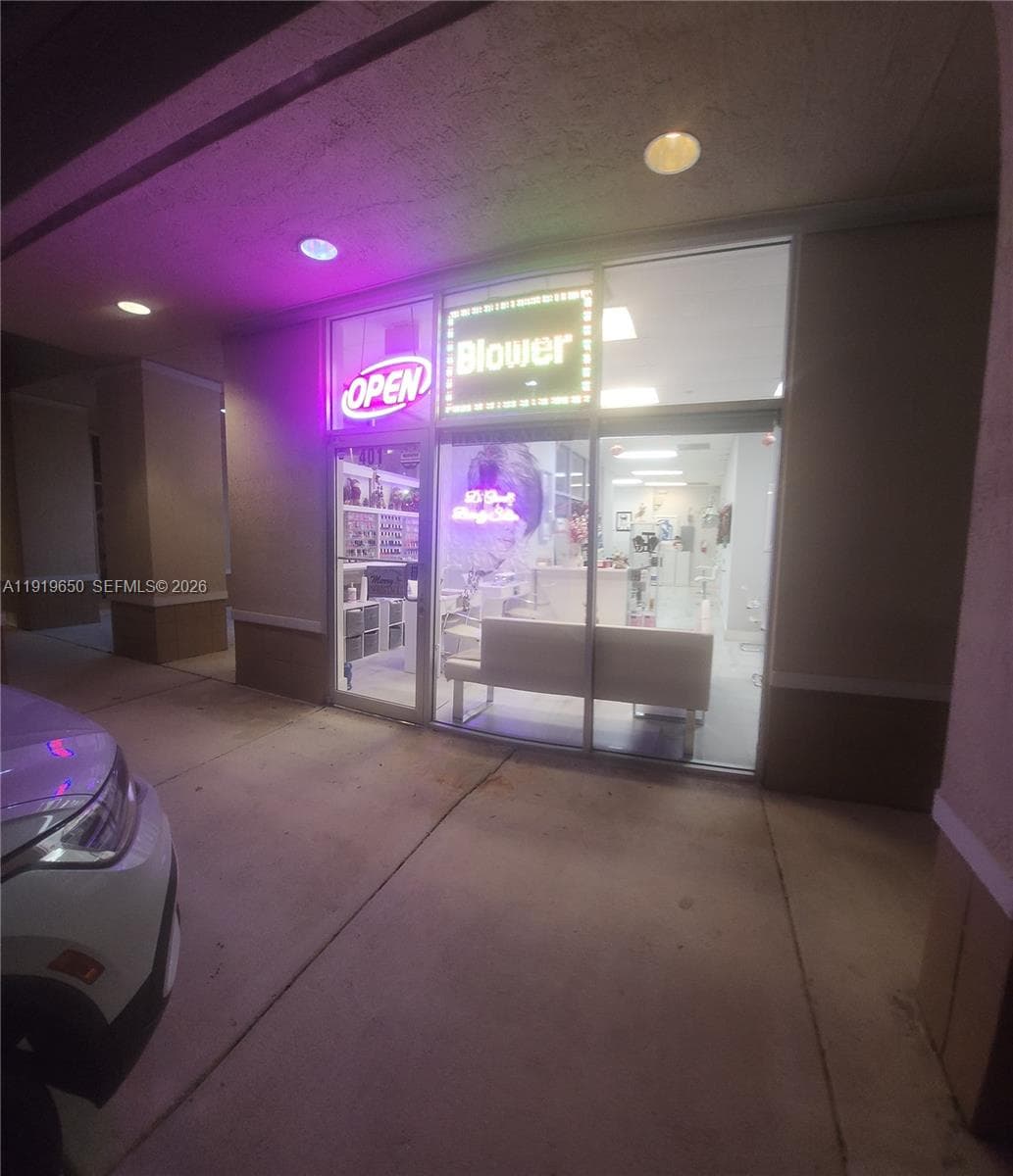 14707 SW 42nd St # 401