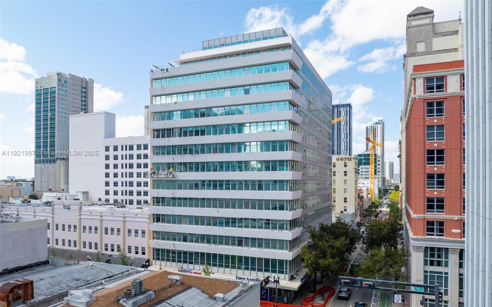 14 NE 1st Ave # 800A