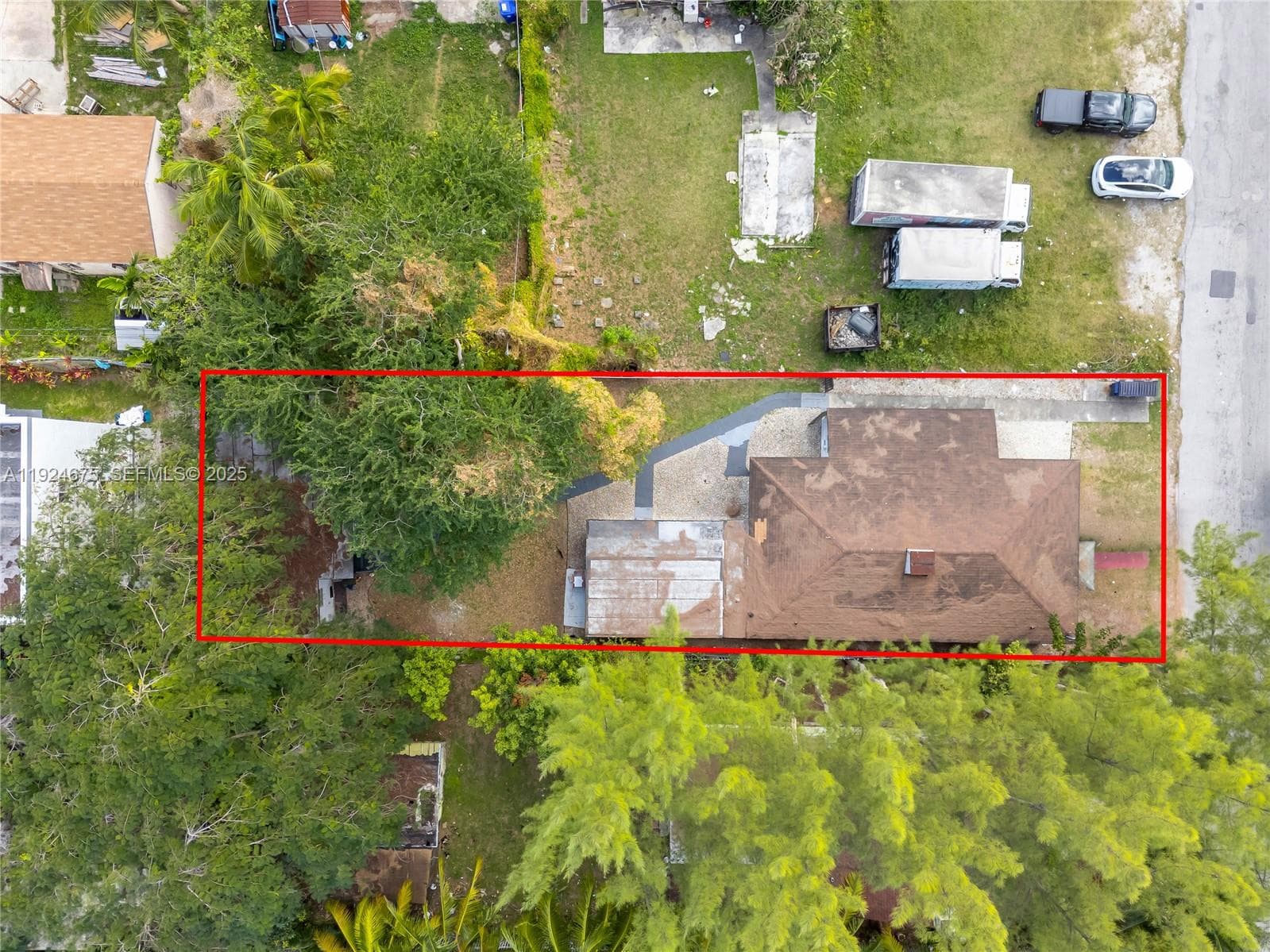 7525 NE Miami Ct