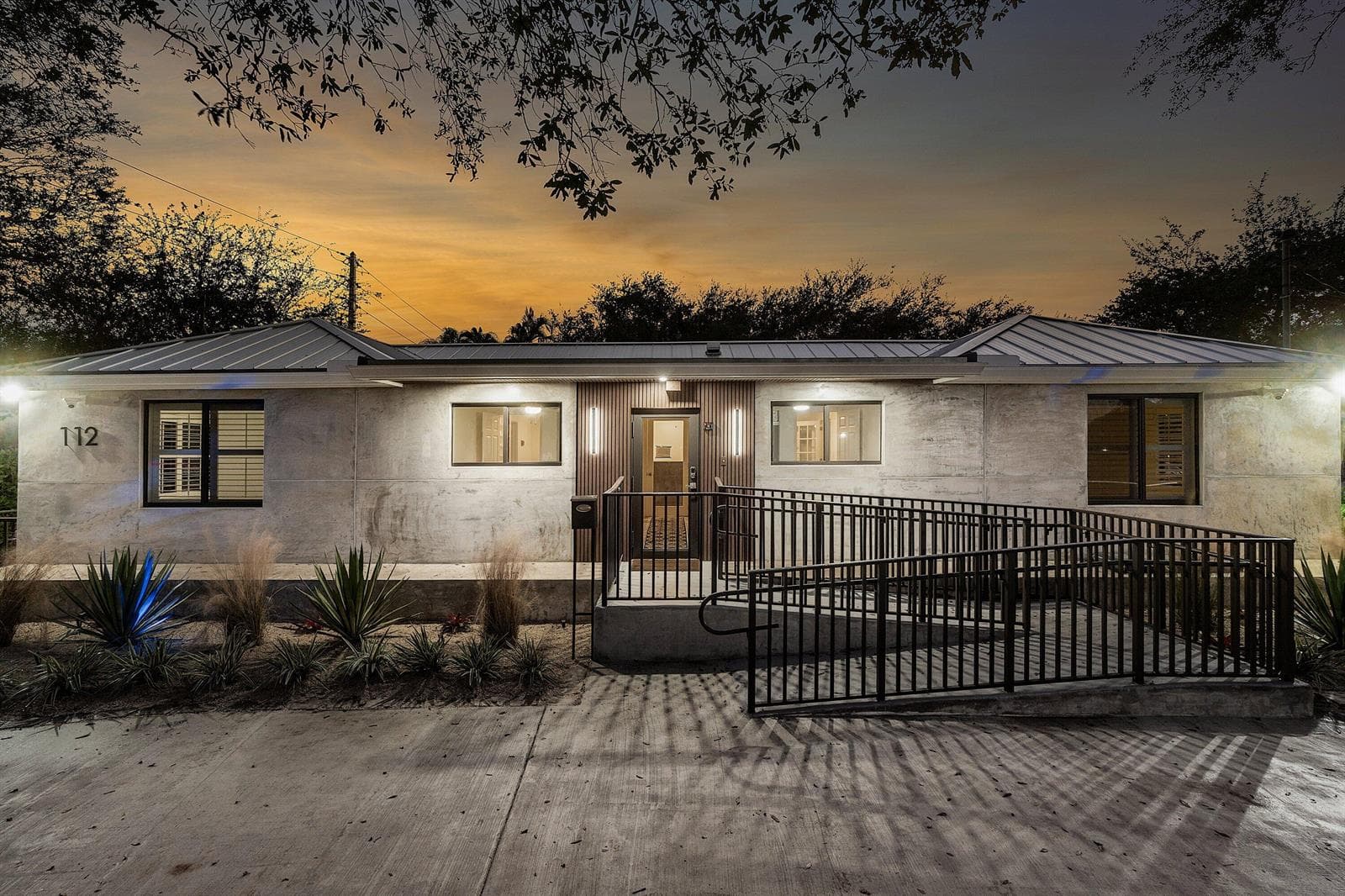 112 SE 10th Street