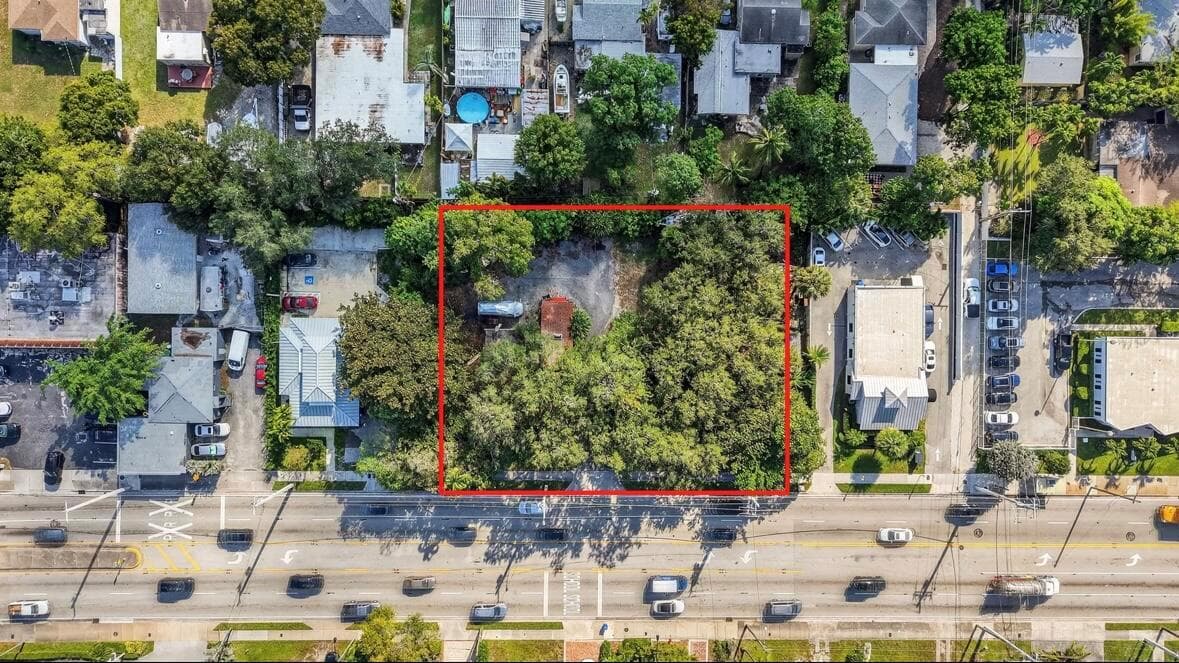 304 Davie Boulevard