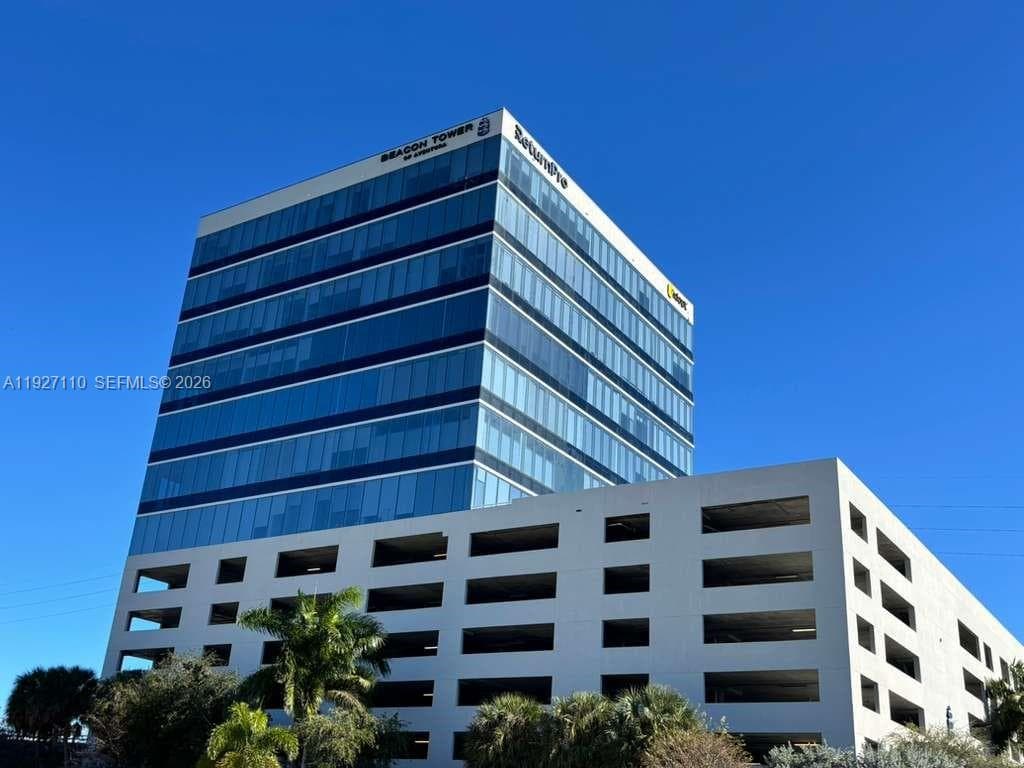 20200 Dixie Hwy