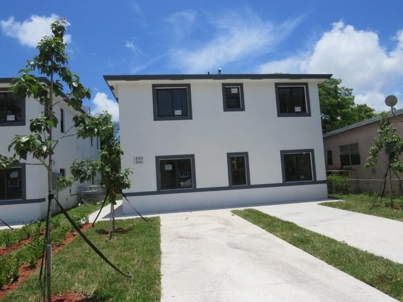 1836 NW 70th Street