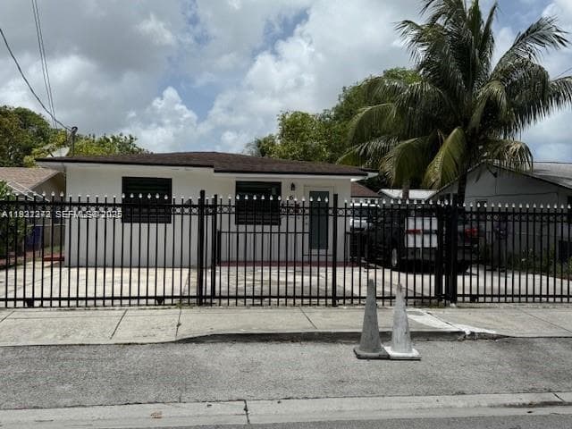 67 NW 34th St