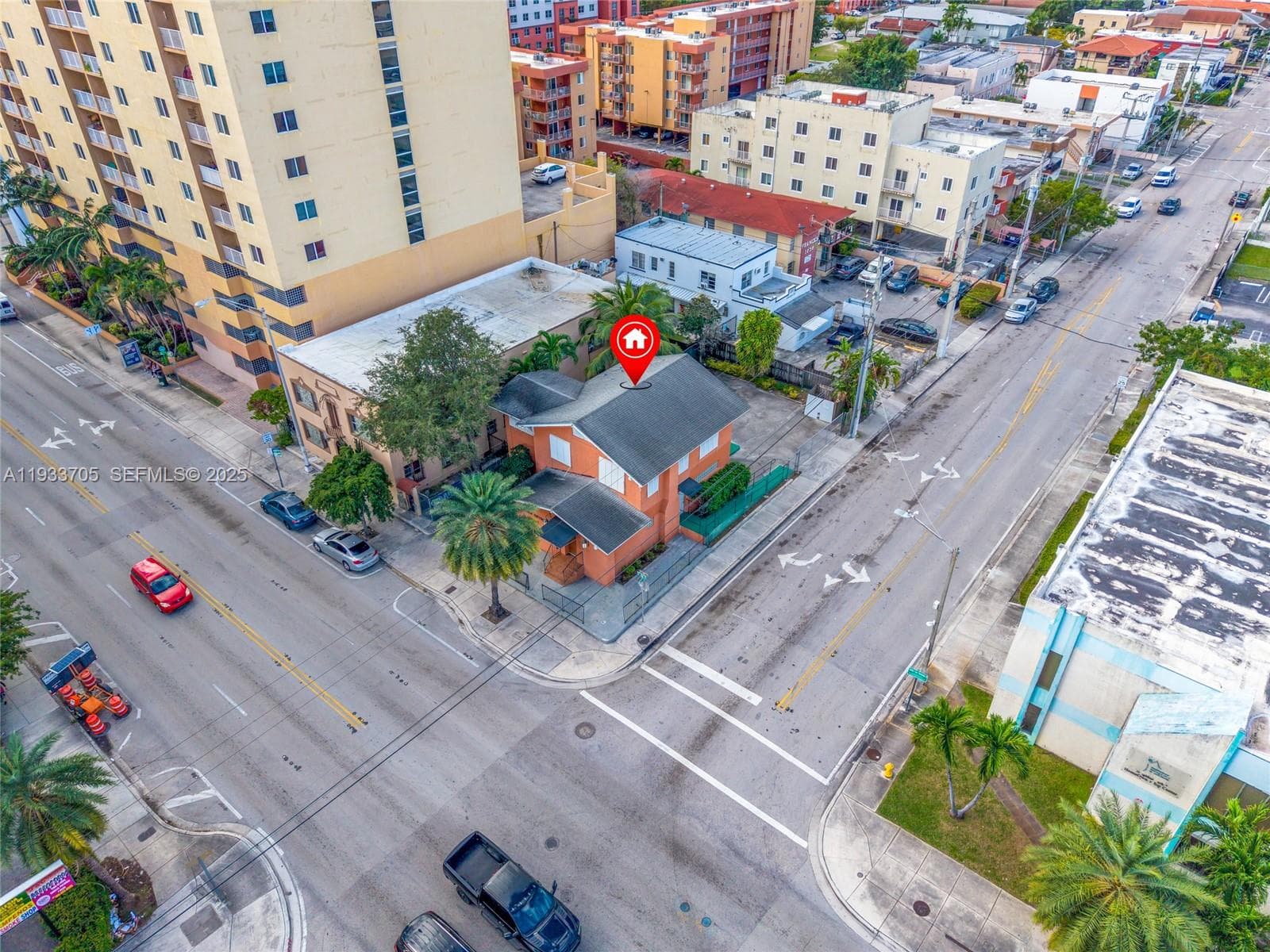 242 12th Ave