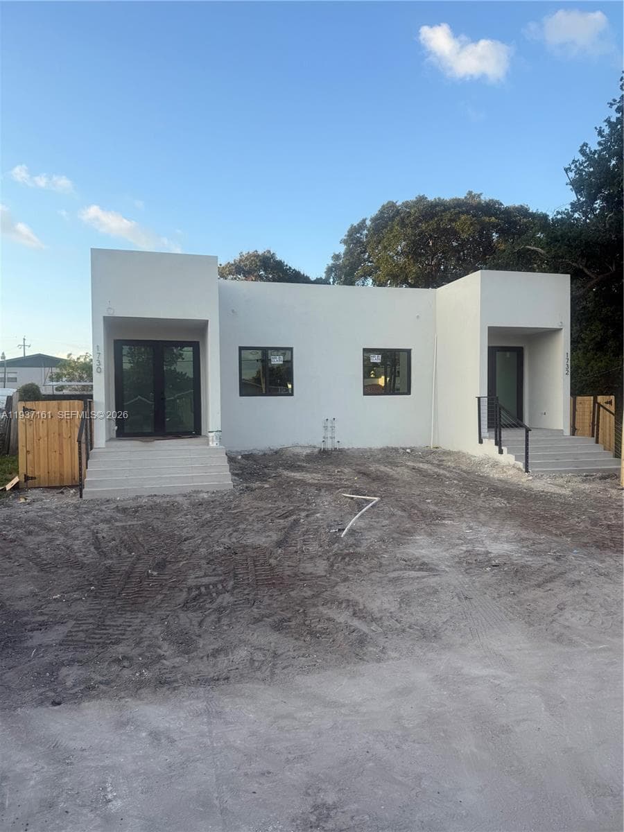 1730 NW 16th St