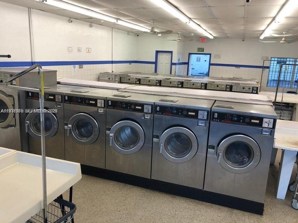Laundromat Hallandale Beach