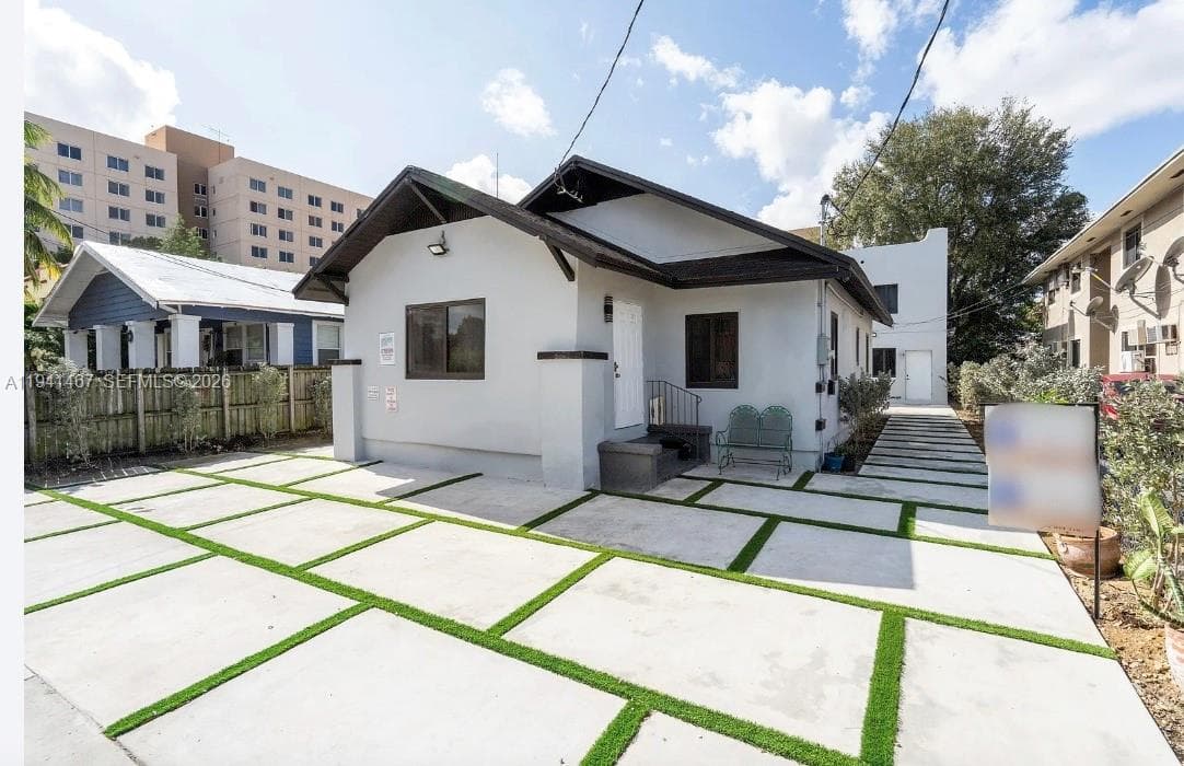 418 9th Ave