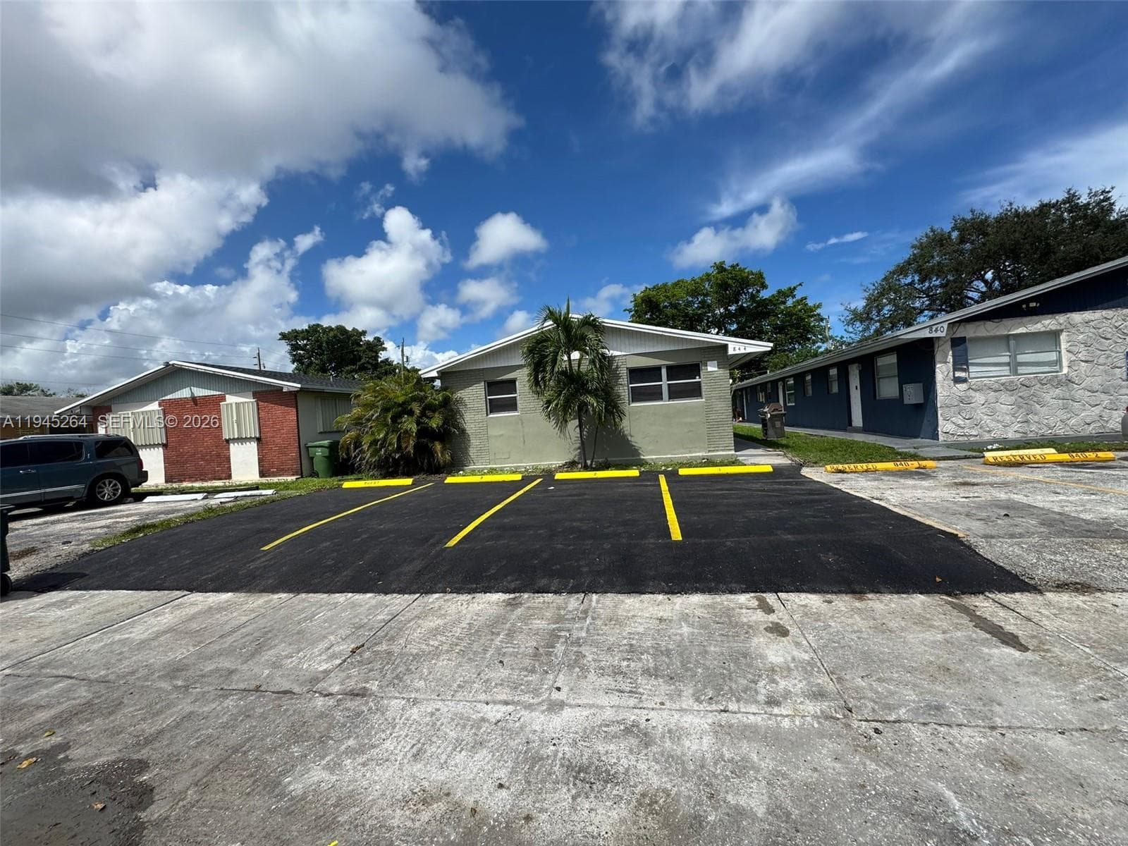 844 SW 10th St