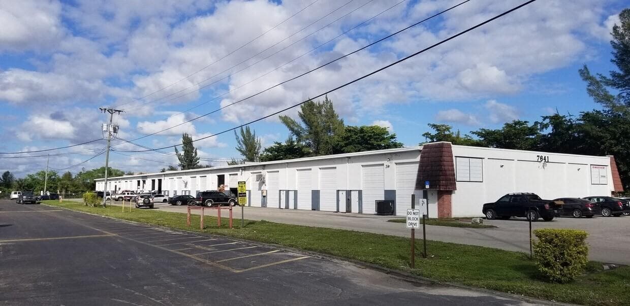 7641 Hooper Road