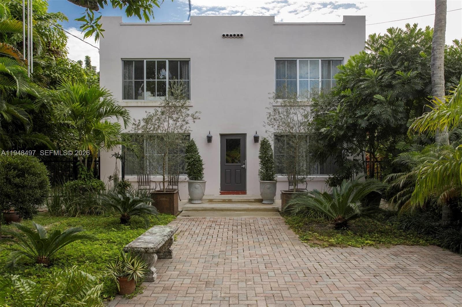 1360 SW 14th St