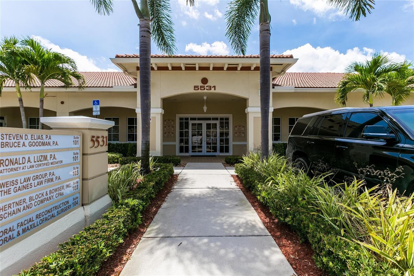 5531 N University Drive # 103