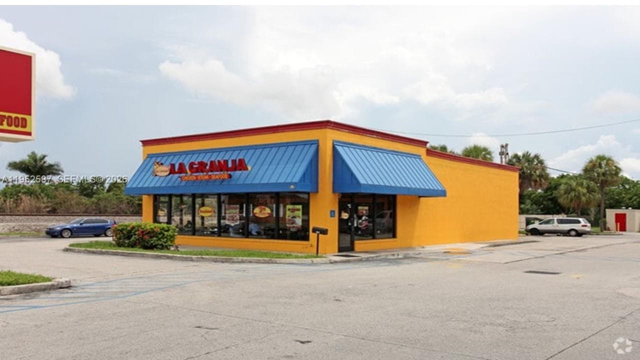 820 W Sample Rd