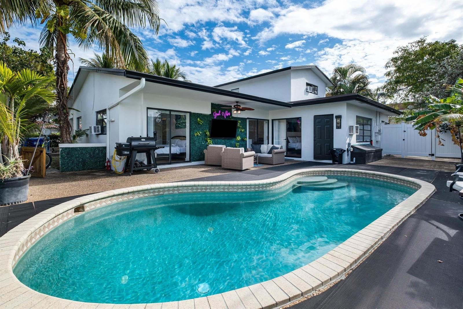 1551 SE 23rd Avenue
