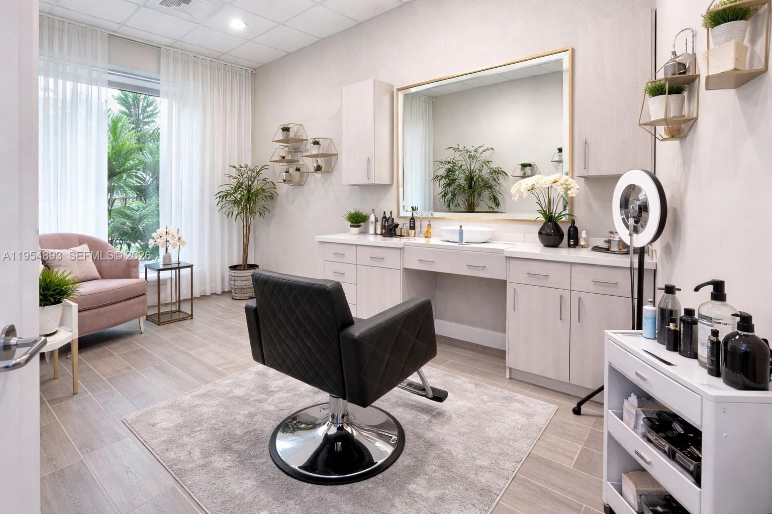Profitable Salon Suite