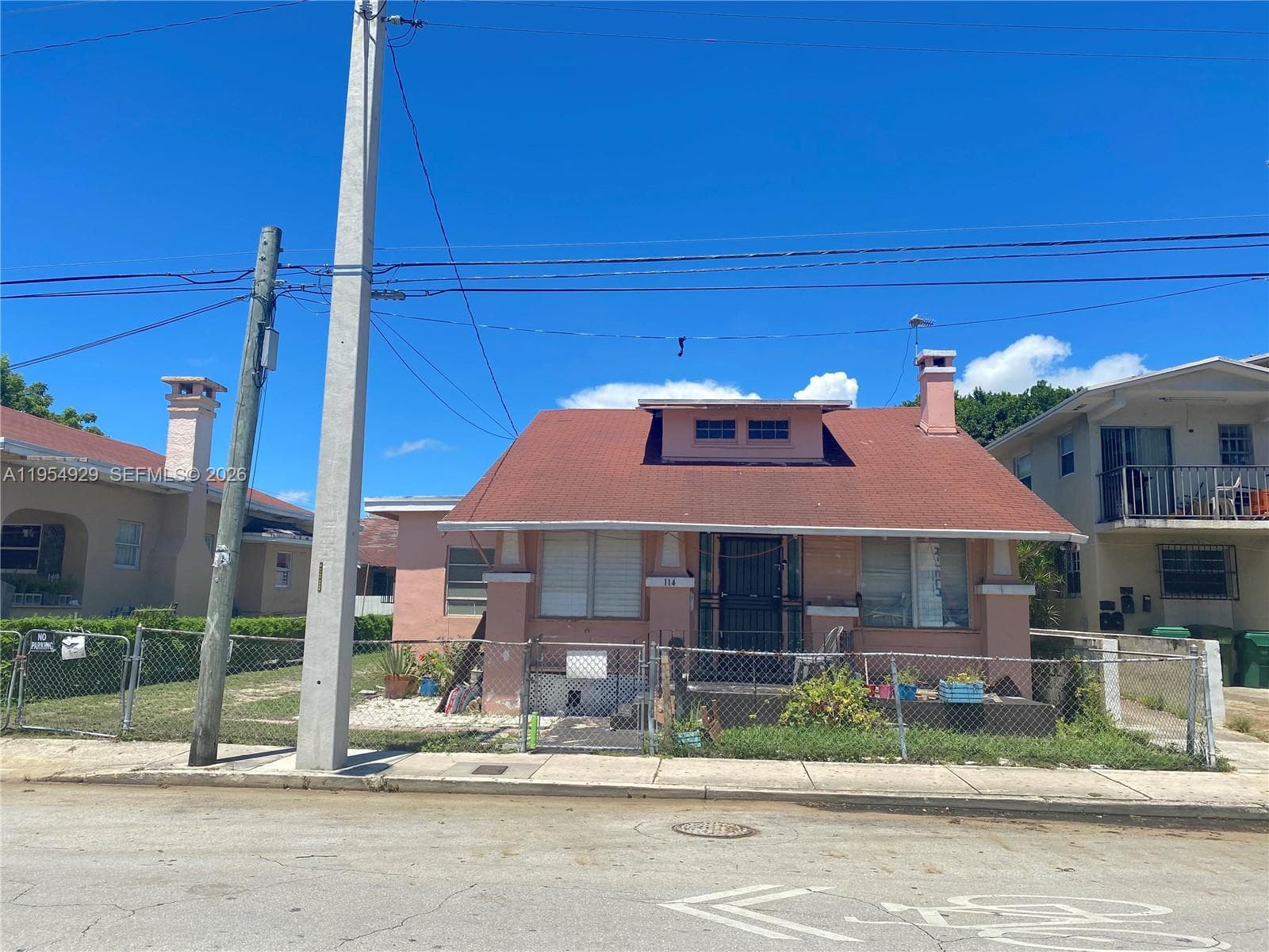 114 NW 10th Ave