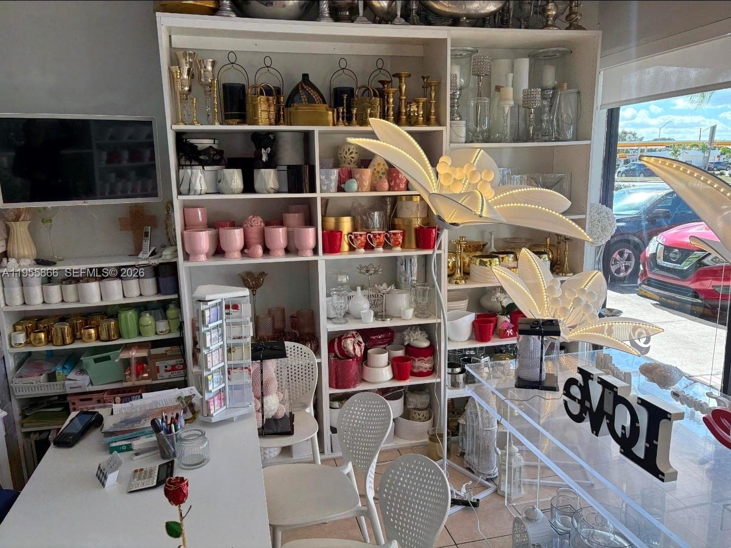 FLOWER BOUTIQUE FOR SALE, SW 137th Ave Miami