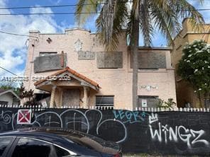 329 SW 10th Ave