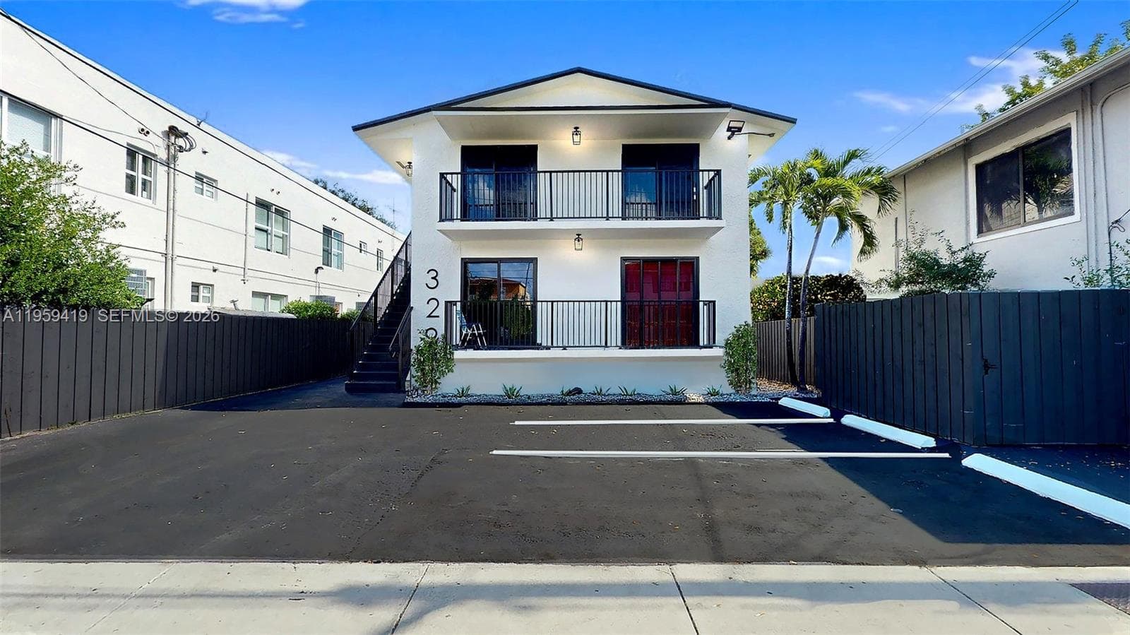 329 9th Ave