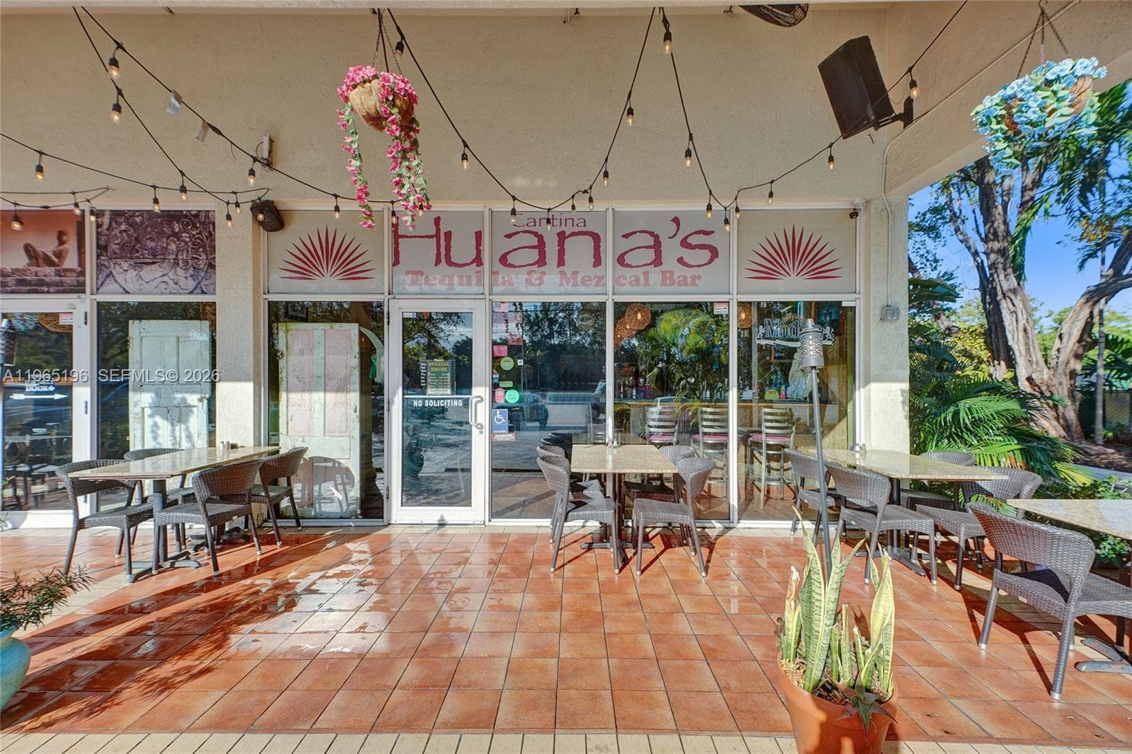15400 Biscayne Blvd