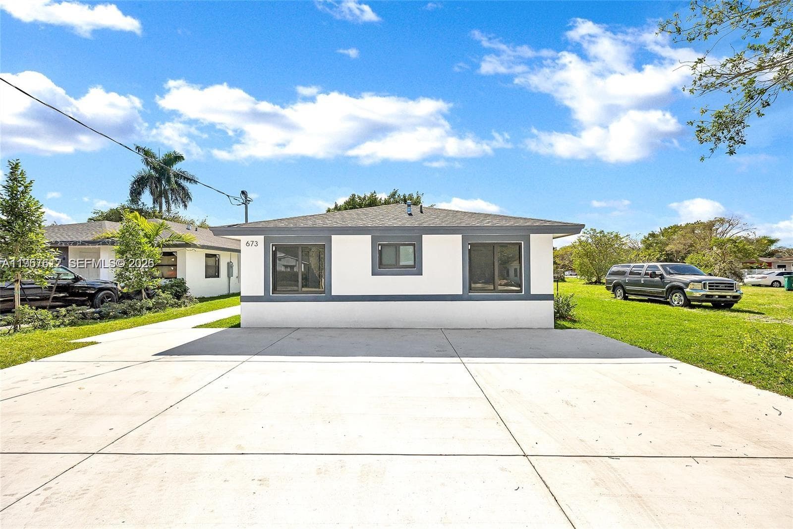 673 NW 14th St