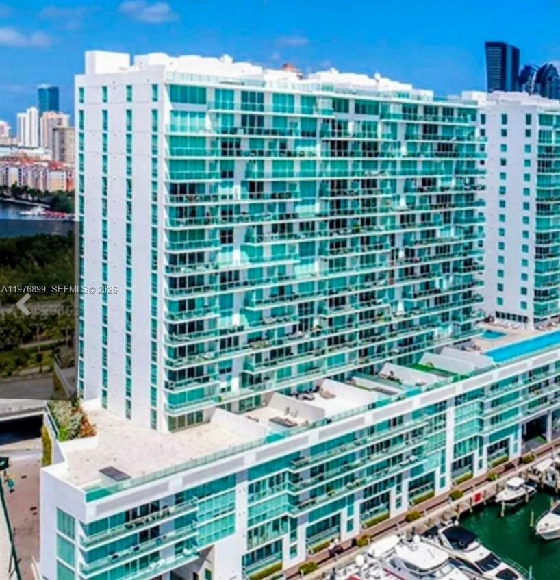 400 Sunny Isles Blvd # 4