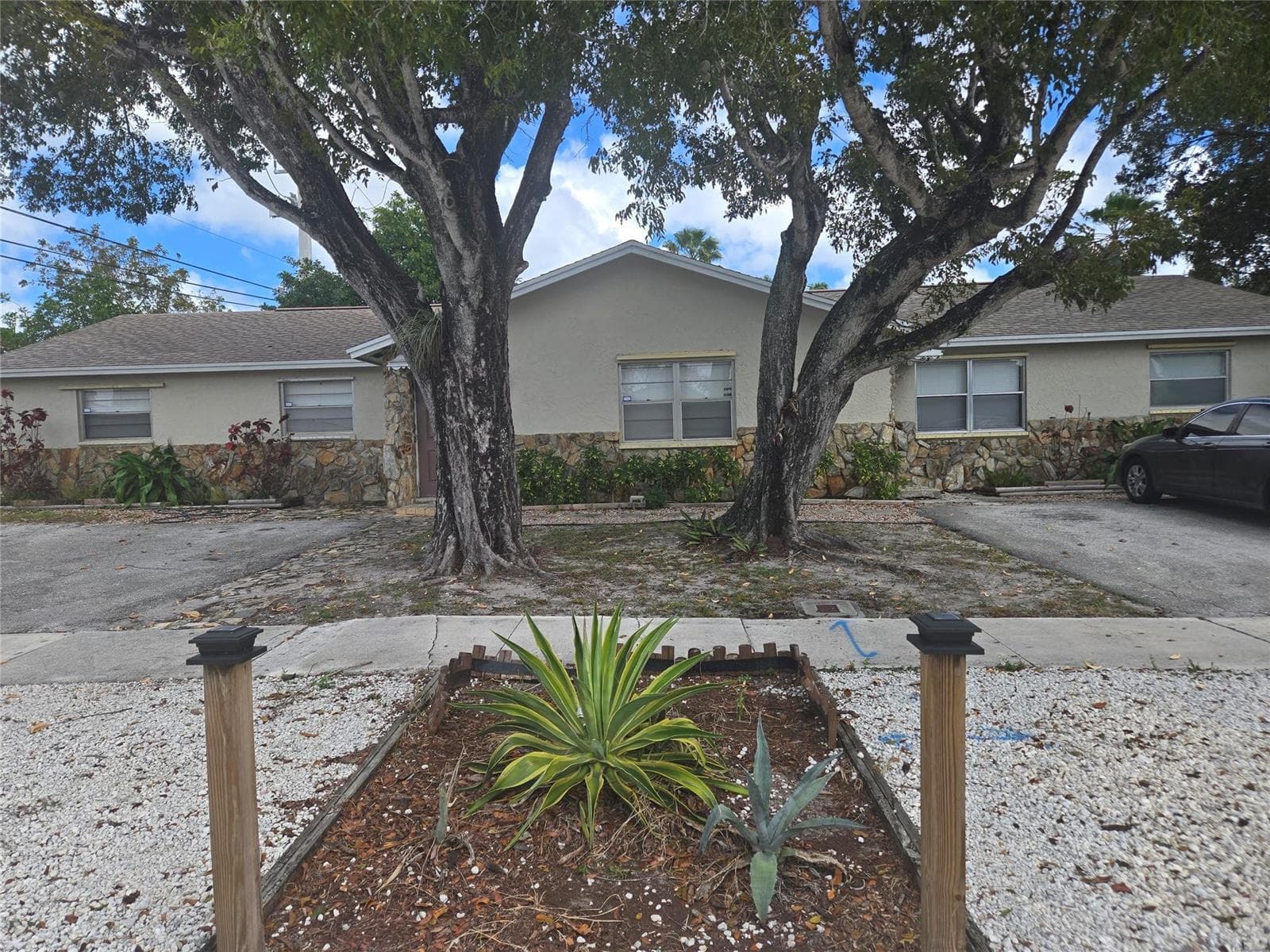 296 Alemeda Drive