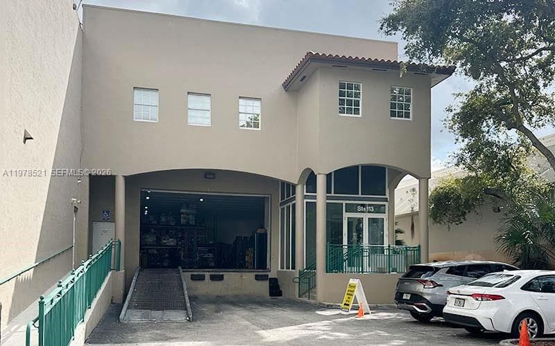 10200 NW 25th St # 113