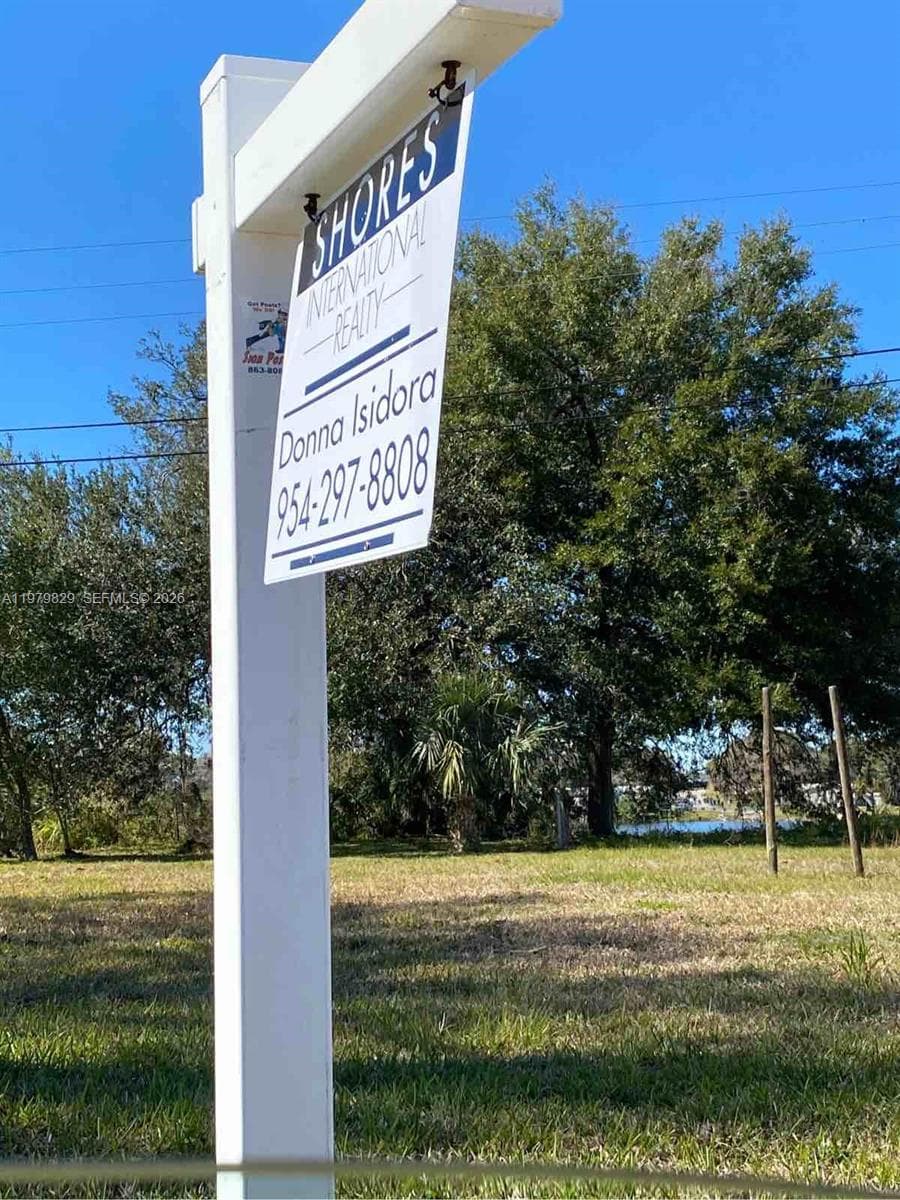 610 NW Phosphate Blvd