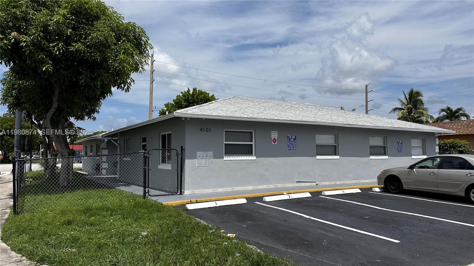 4101 NW 30th Ter