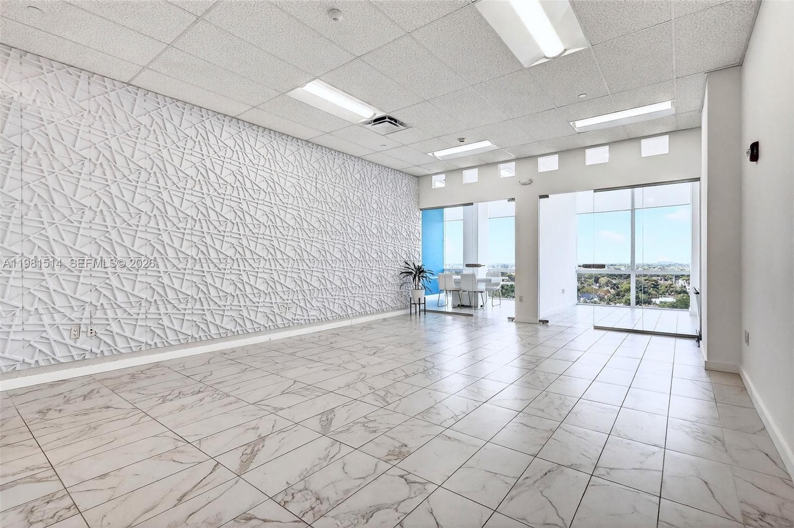 20200 Dixie Hwy 901 Hwy