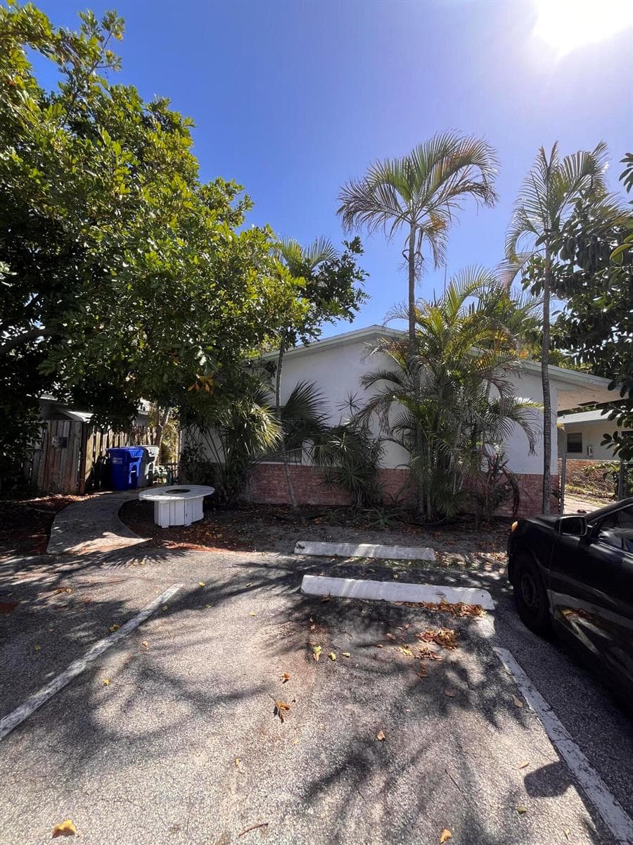 1304 NE 4th Street