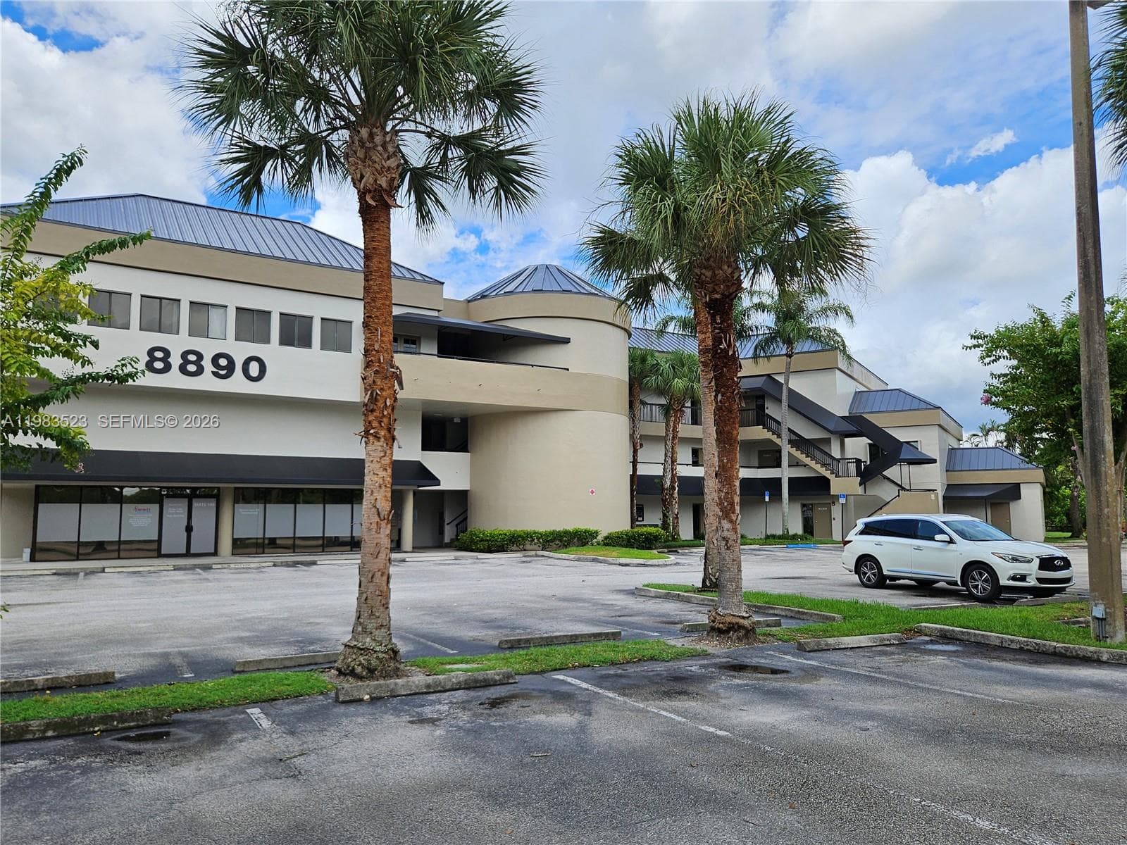 8890 W Oakland Park Blvd # M