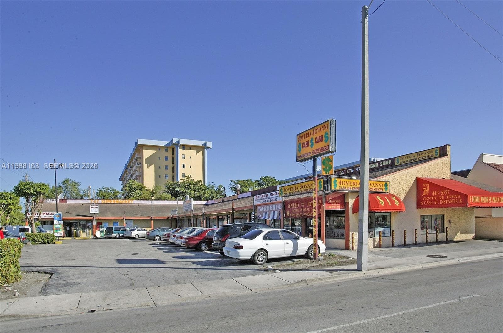 4685 NW 7th St