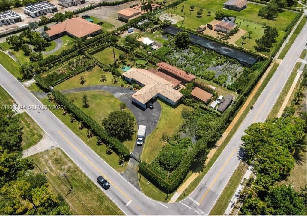 28000 SW 157th Ave