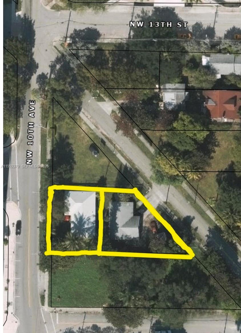 1226 NW 11th St Rd