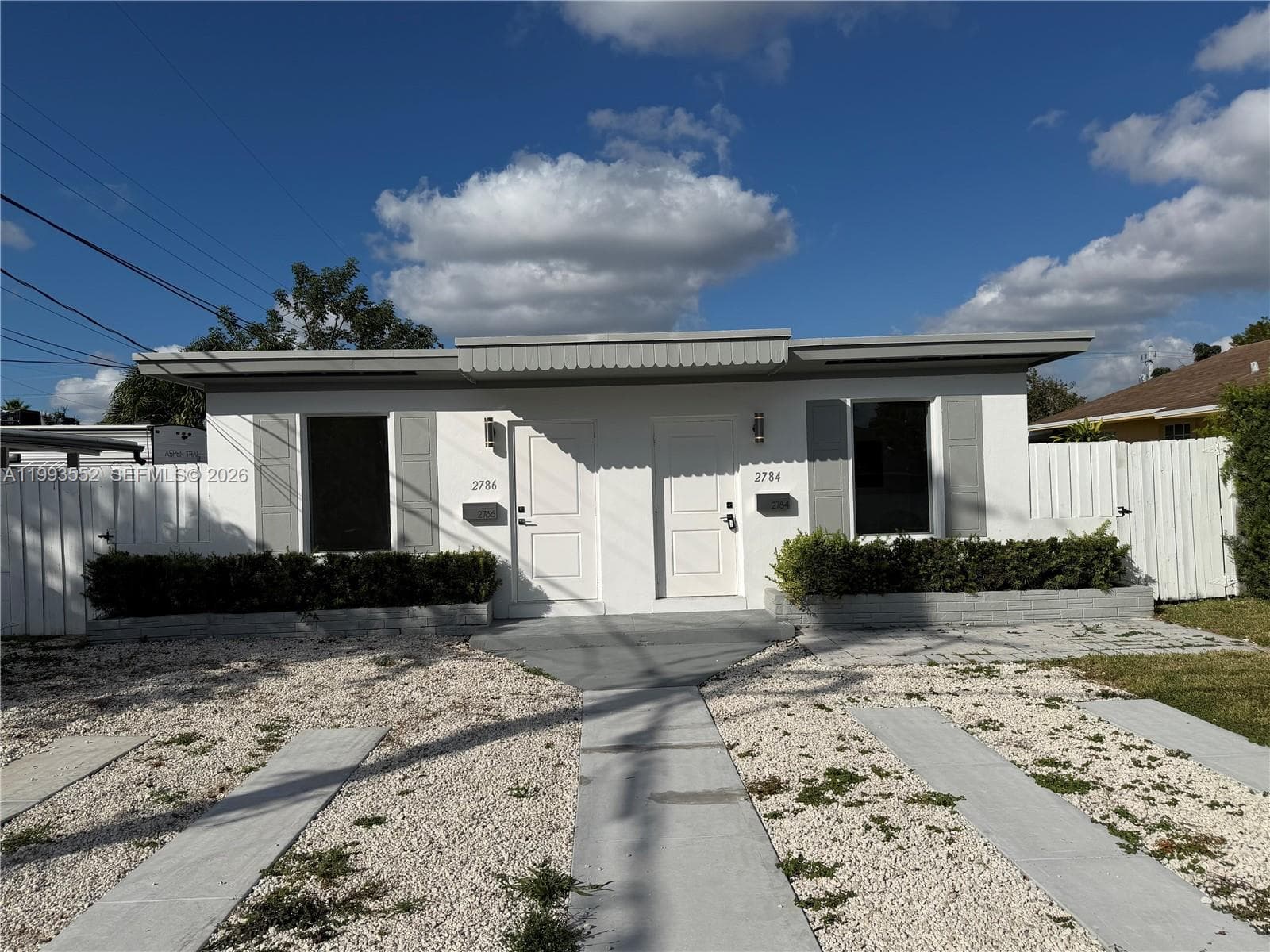2784 SW 31st Pl