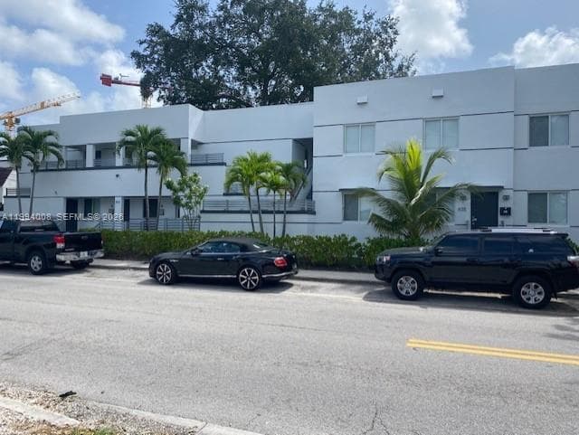 835 SW 8th Ave