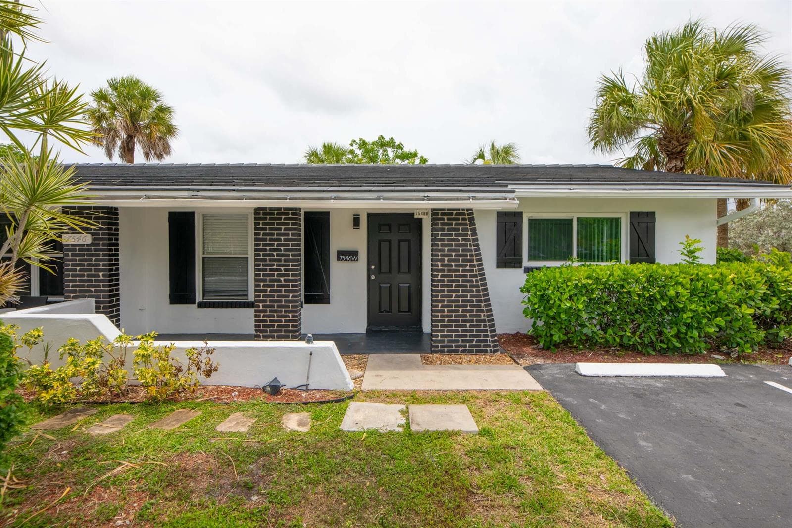 7546 NW 44th Court